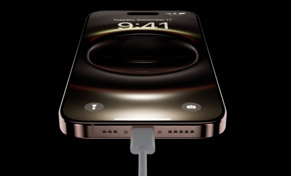 iPhone 16 pro charging